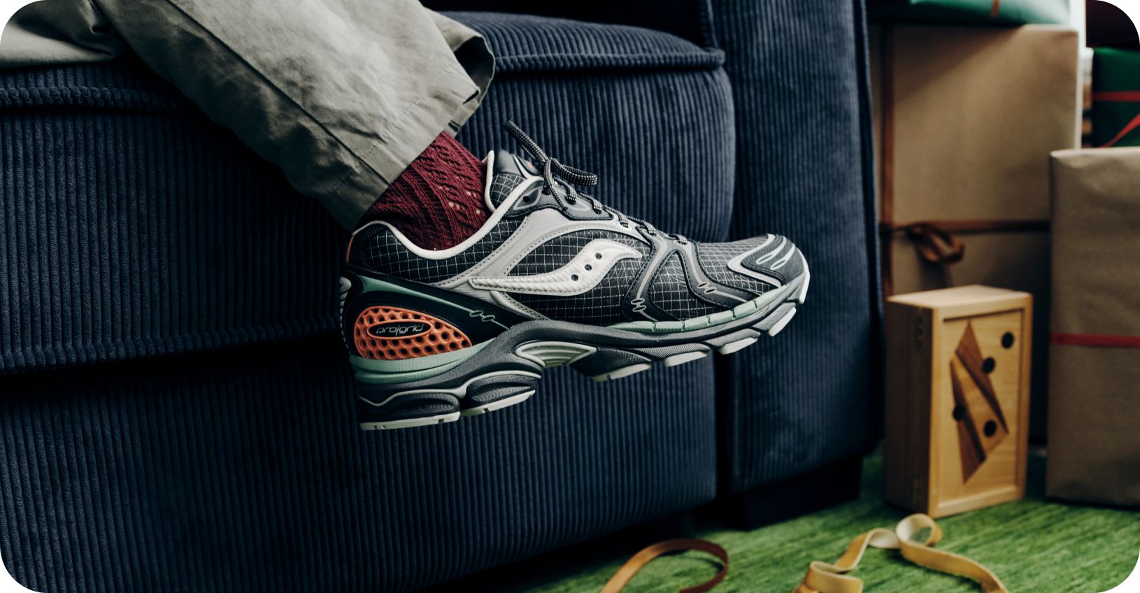 Saucony Retro Tech shoes