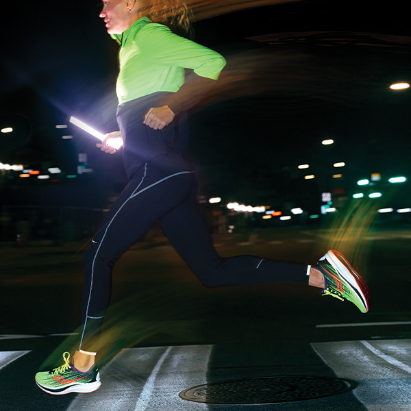 saucony running clothes