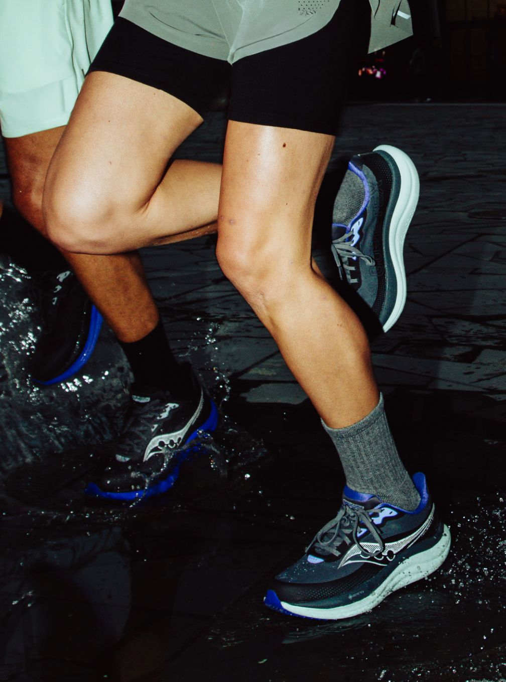 Women's Triumph 23 GTX PDP Product Image 1