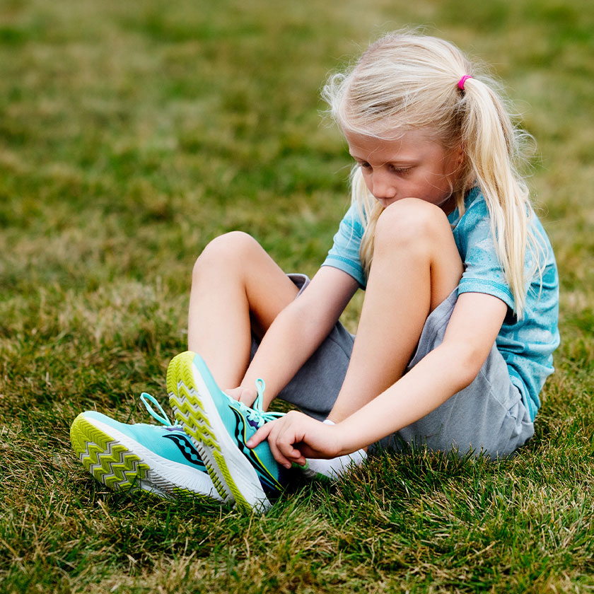 Saucony girls running shoes clearance