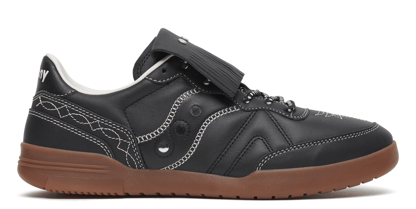 Side profile of the Saucony 568i in the Space Cowboy colorway.