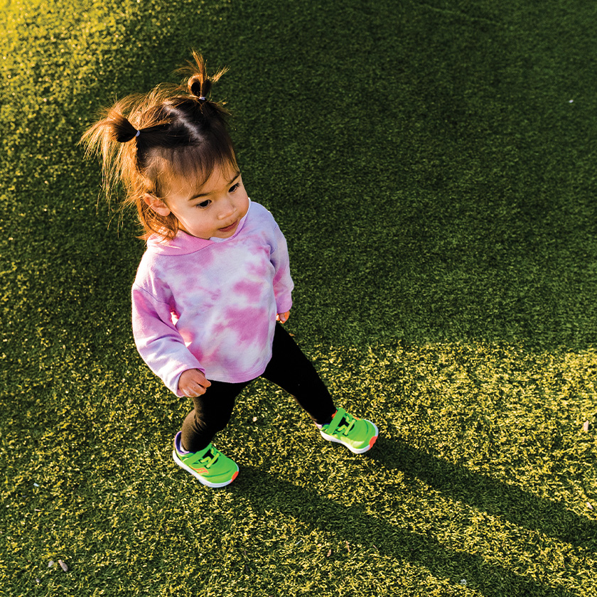 saucony youth sneakers