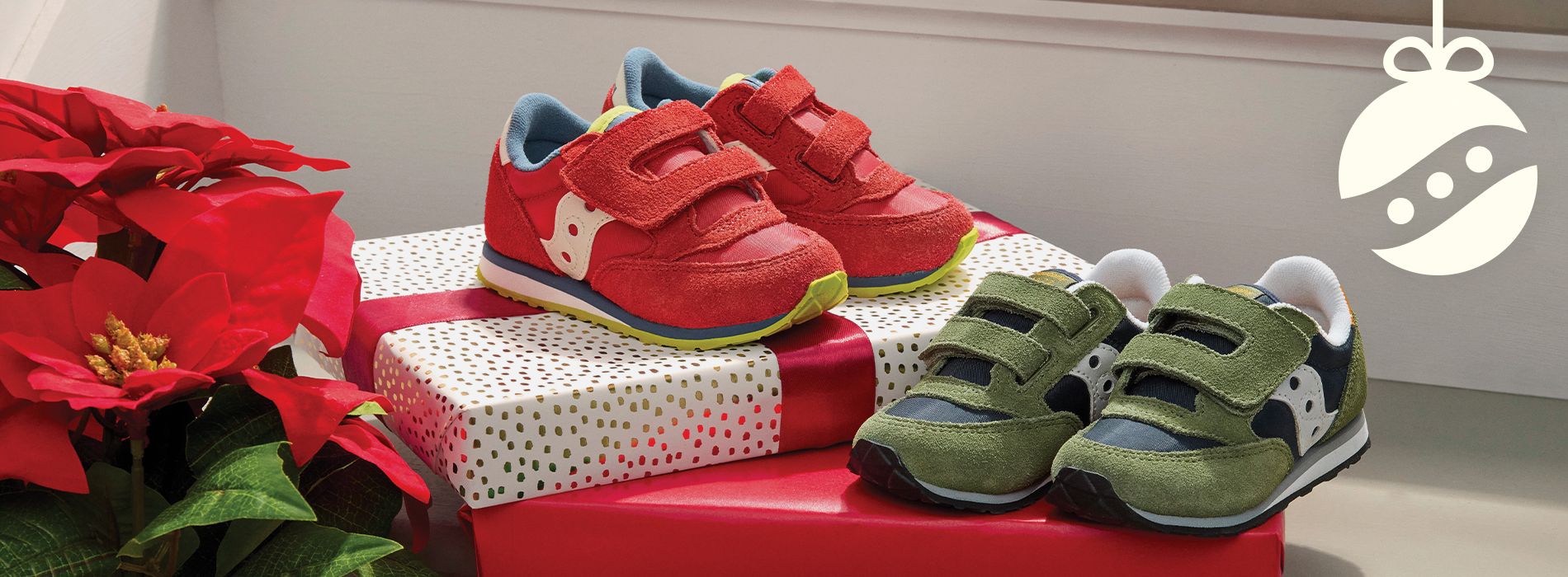 saucony kids running shoes