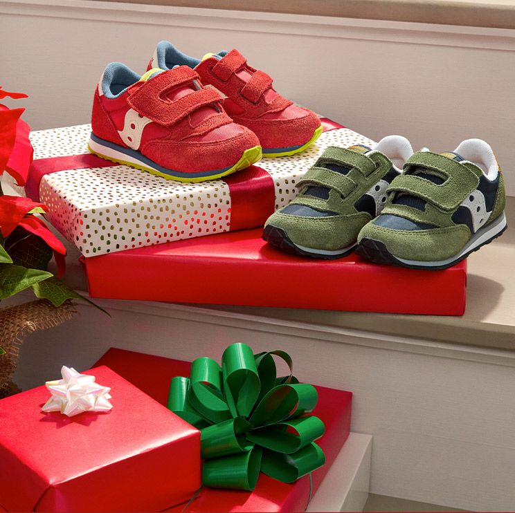 Saucony christmas shoes 2025