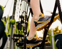 saucony youth running shoes