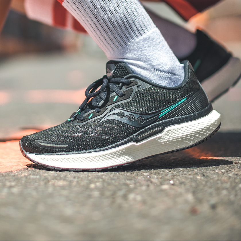 saucony women's sneakers
