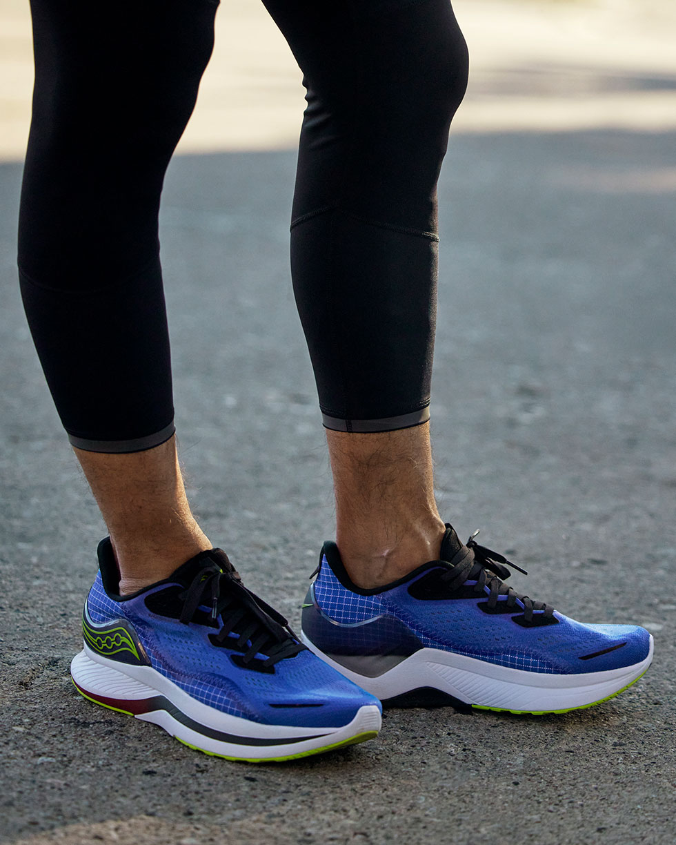 saucony endorphin shift skull
