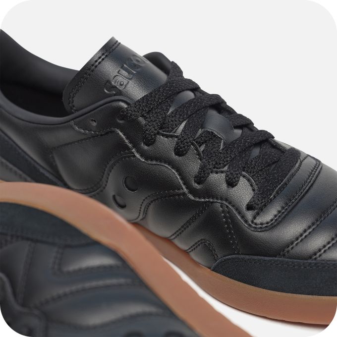 Leather 586i PDP Product Image 2